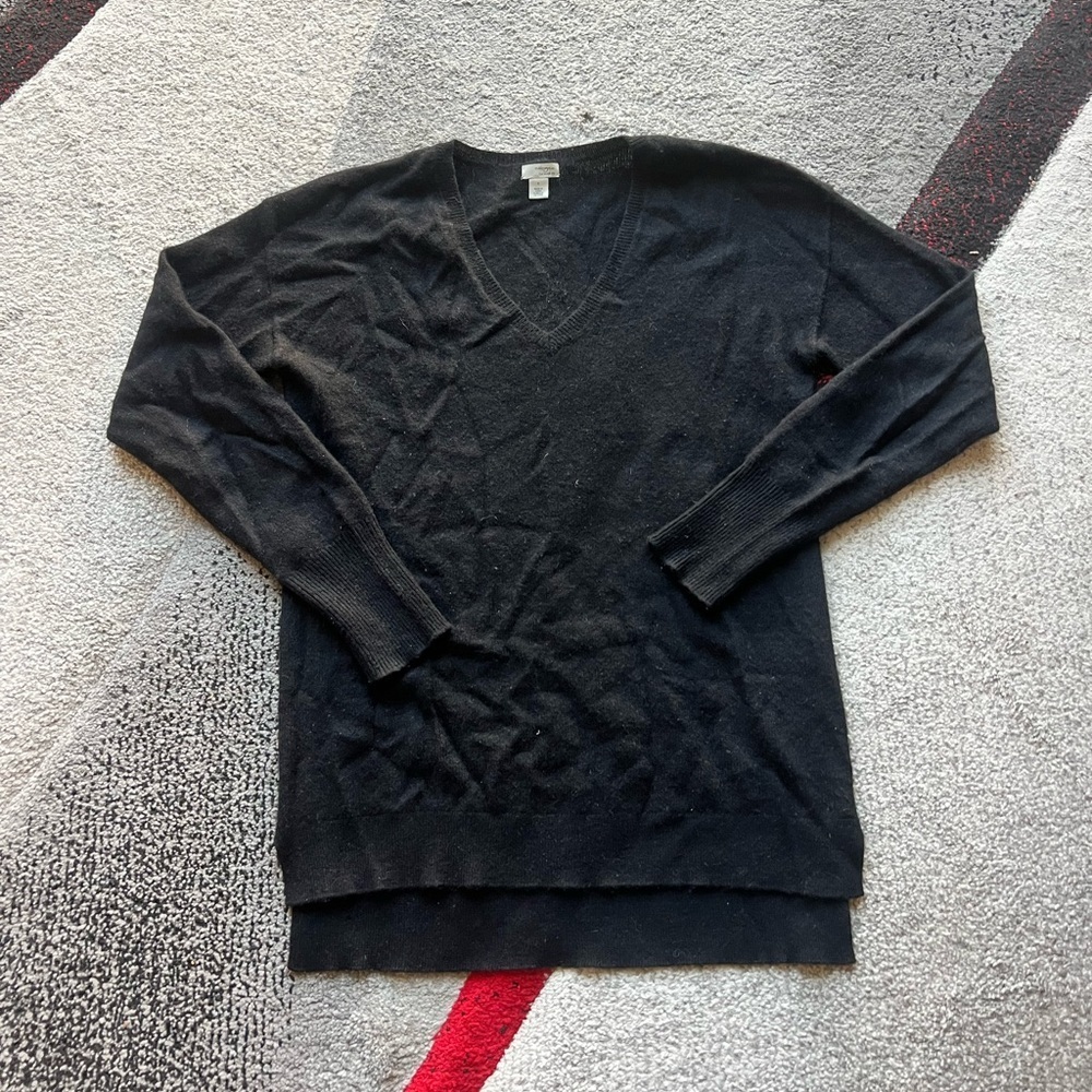 Halogen Black V Neck Women’s Cashmere Sweater